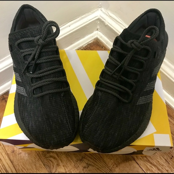 pure boost go triple black